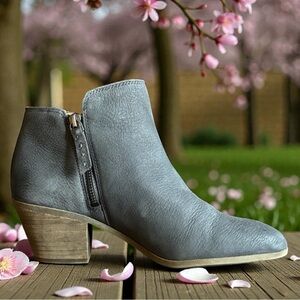 FRYE Judith Gray Double Zipper Leather Ankle Boots Size 7.5 Women